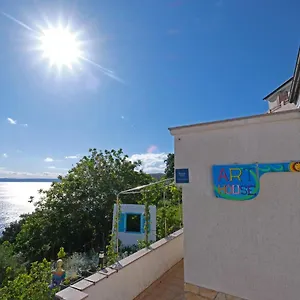 Art House , Stara Baška Kroatien